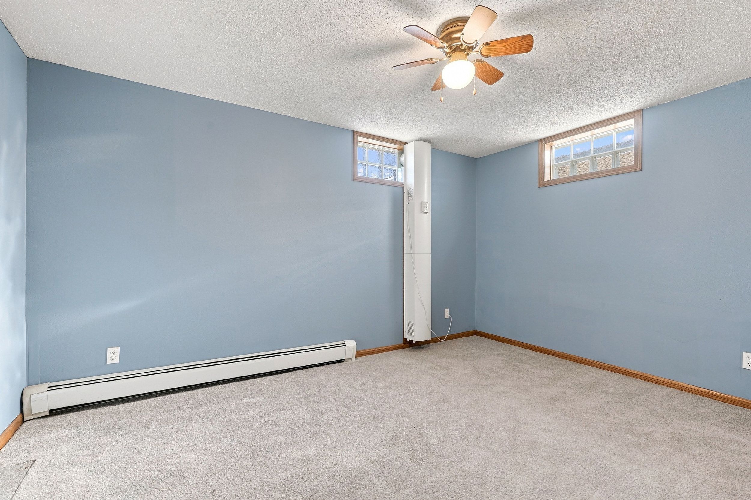 Listing Photo: 2960 160th St 0015-